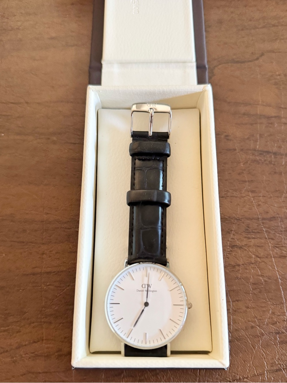 NWT Daniel Wellington watch with croc effect leather strap